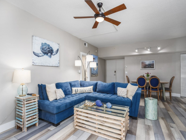Beautiful Two Bedroom Vacation Rental Condo in Siesta Key